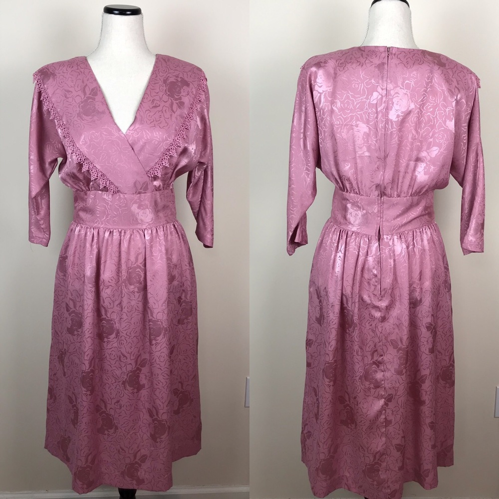 Vintage 1960s modest style dress